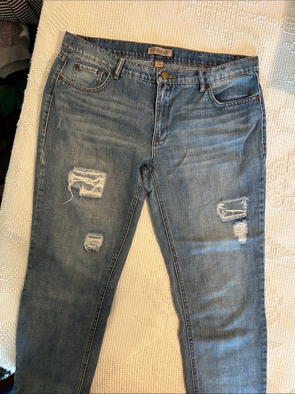 Women's Light Blue Distressed Skinny Jeans